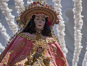 Venida de la Virgen del Rocío a Almonte